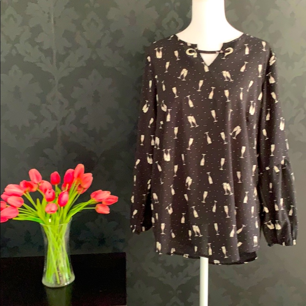 New Year’s ready Champagne Blouse. 🍾 🥂
